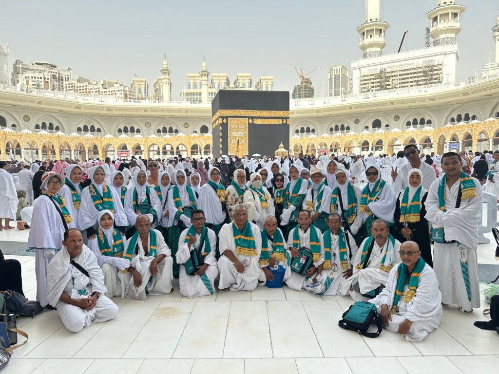 Jemaah umrah Indonesia berangkat dari Bandara Soekarno-Hatta dengan standar biaya umrah Rp27 juta